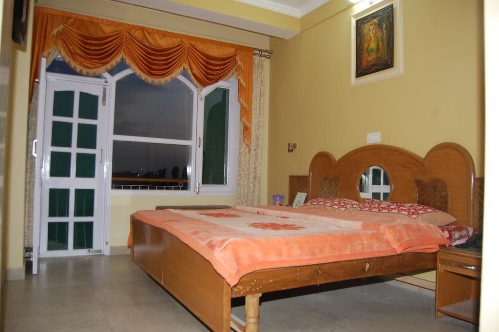 Hotel Ashish Inn Kandaghat ห้อง รูปภาพ