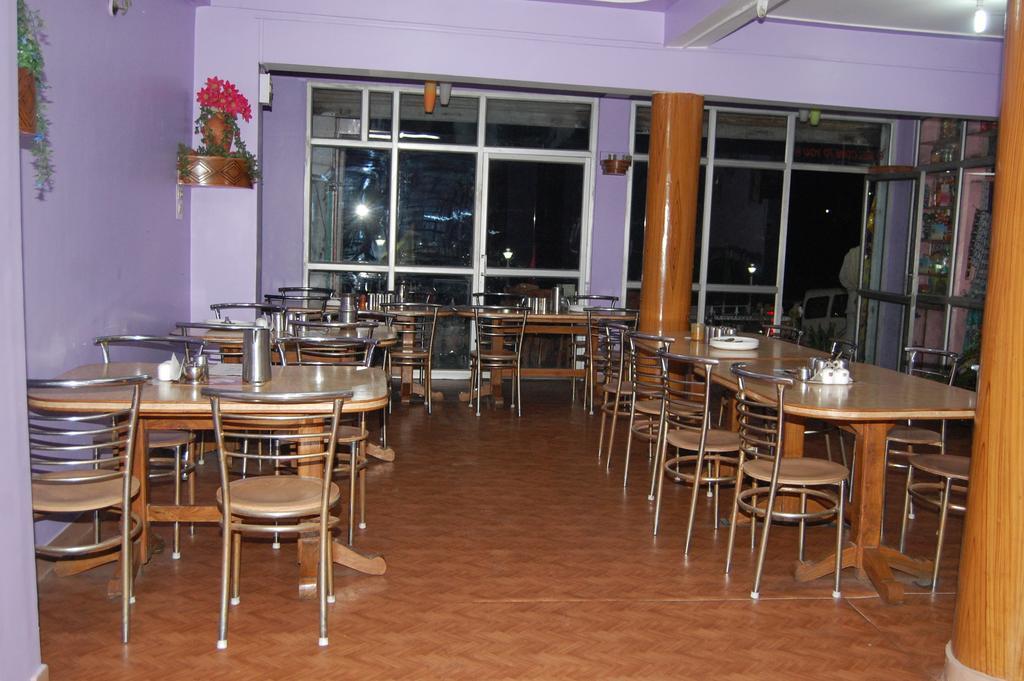 Hotel Ashish Inn Kandaghat ภายนอก รูปภาพ